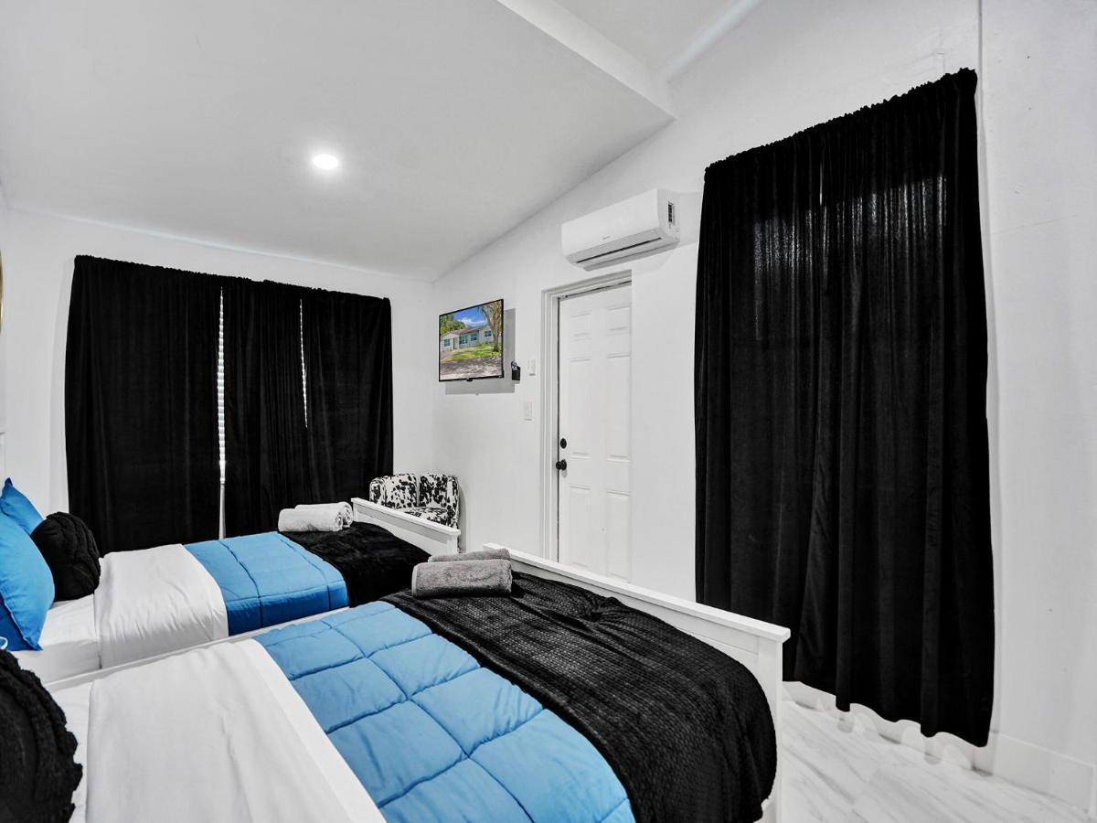 Escape To Miami Retreat Villa North Miami Beach Exterior photo