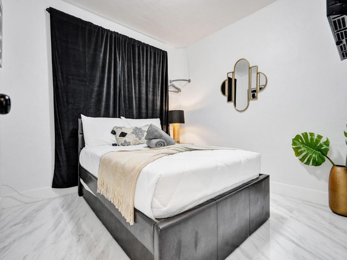 Escape To Miami Retreat Villa North Miami Beach Exterior photo